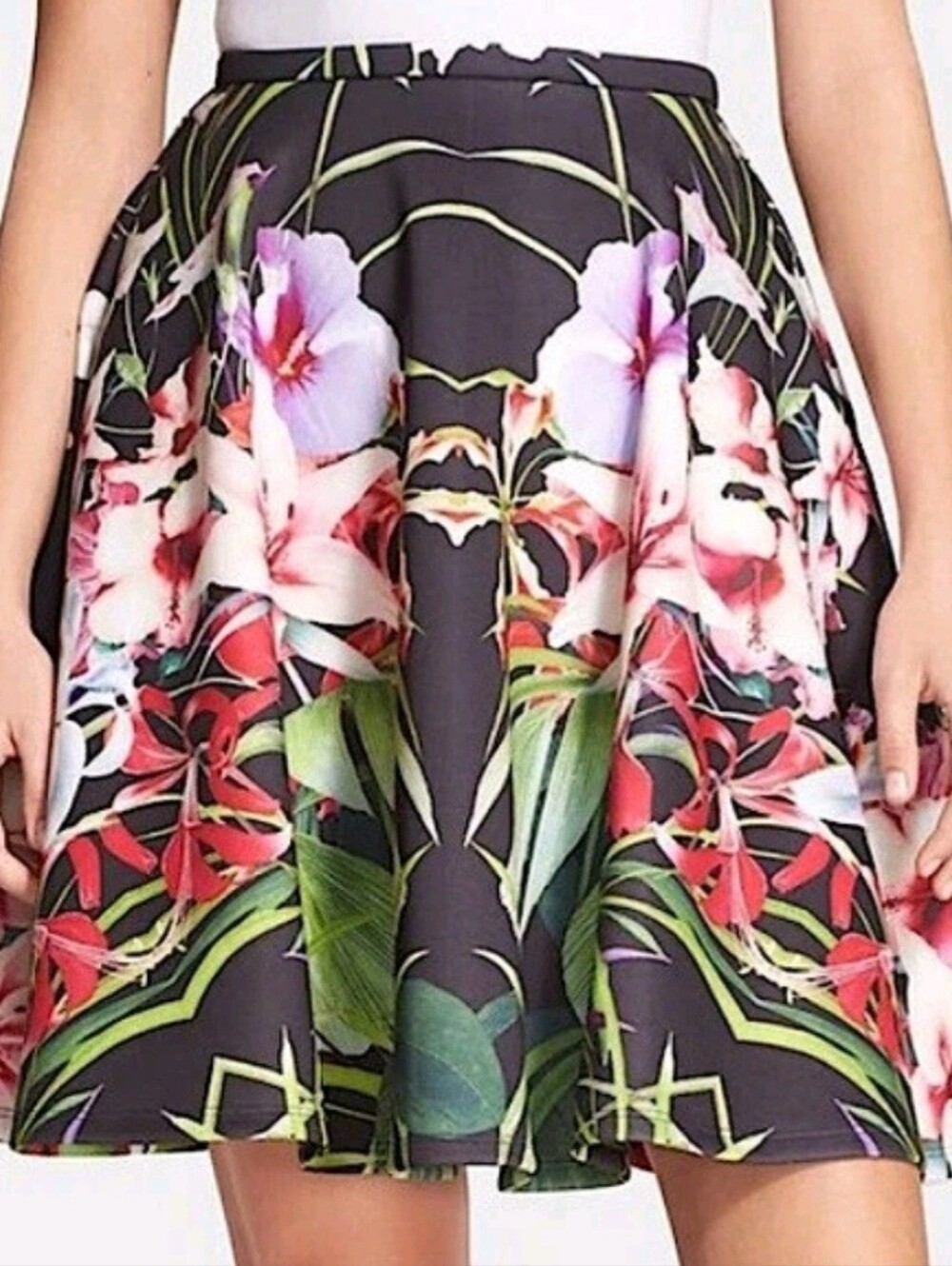 Ted Baker Sew in Love Hotley Floral Scuba Skater Skirt Orchid Lily Size 4 US 10